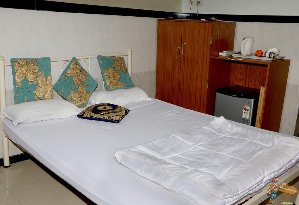 Traveller'S Inn Hotel - Fort Mumbai Exterior photo