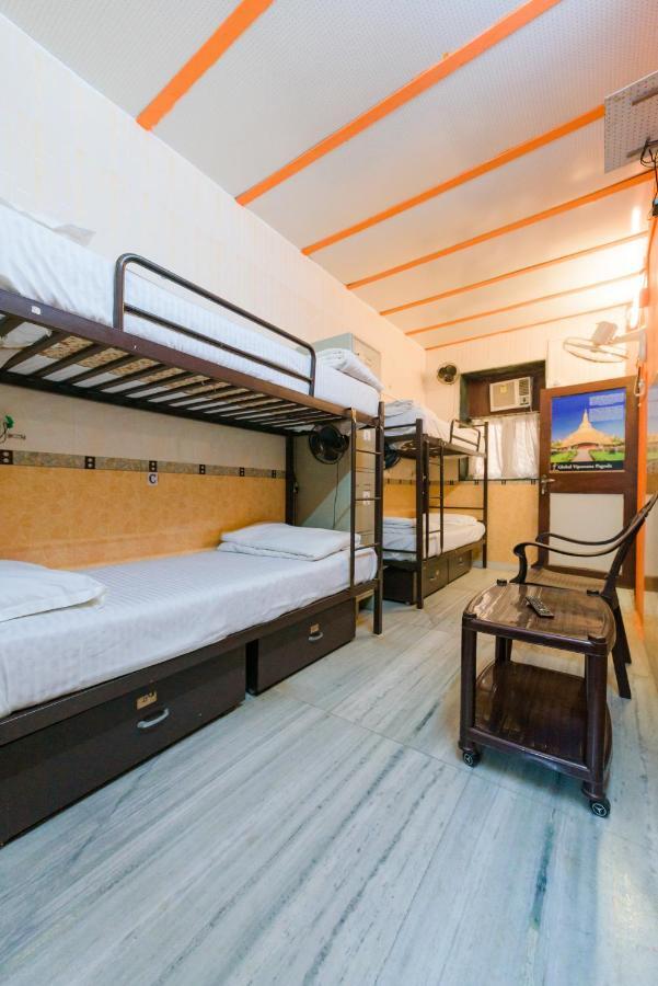 Traveller'S Inn Hotel - Fort Mumbai Exterior photo